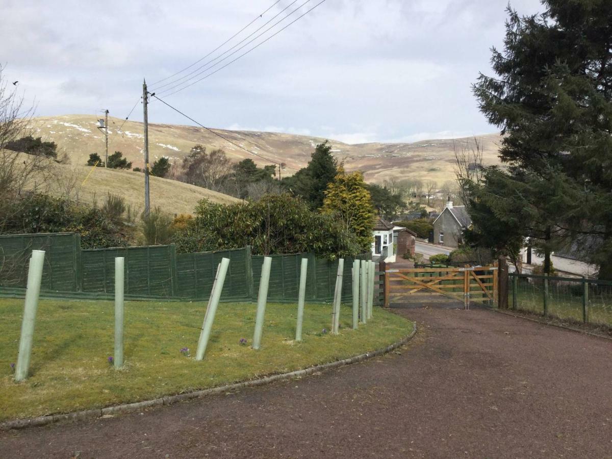 On Route 74 Cycle Route - Glencaple Manse, Crawford Apartment Exterior photo